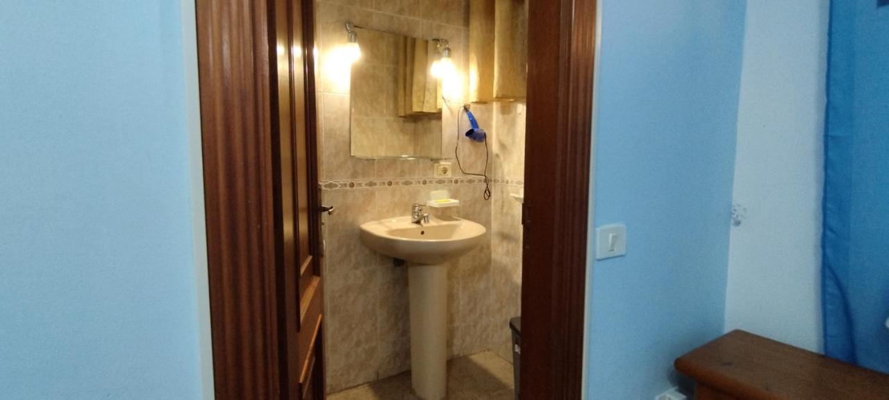 Los Cristianos Centro, Room With A Private Bathroom In Shared Apartment Арона Екстериор снимка